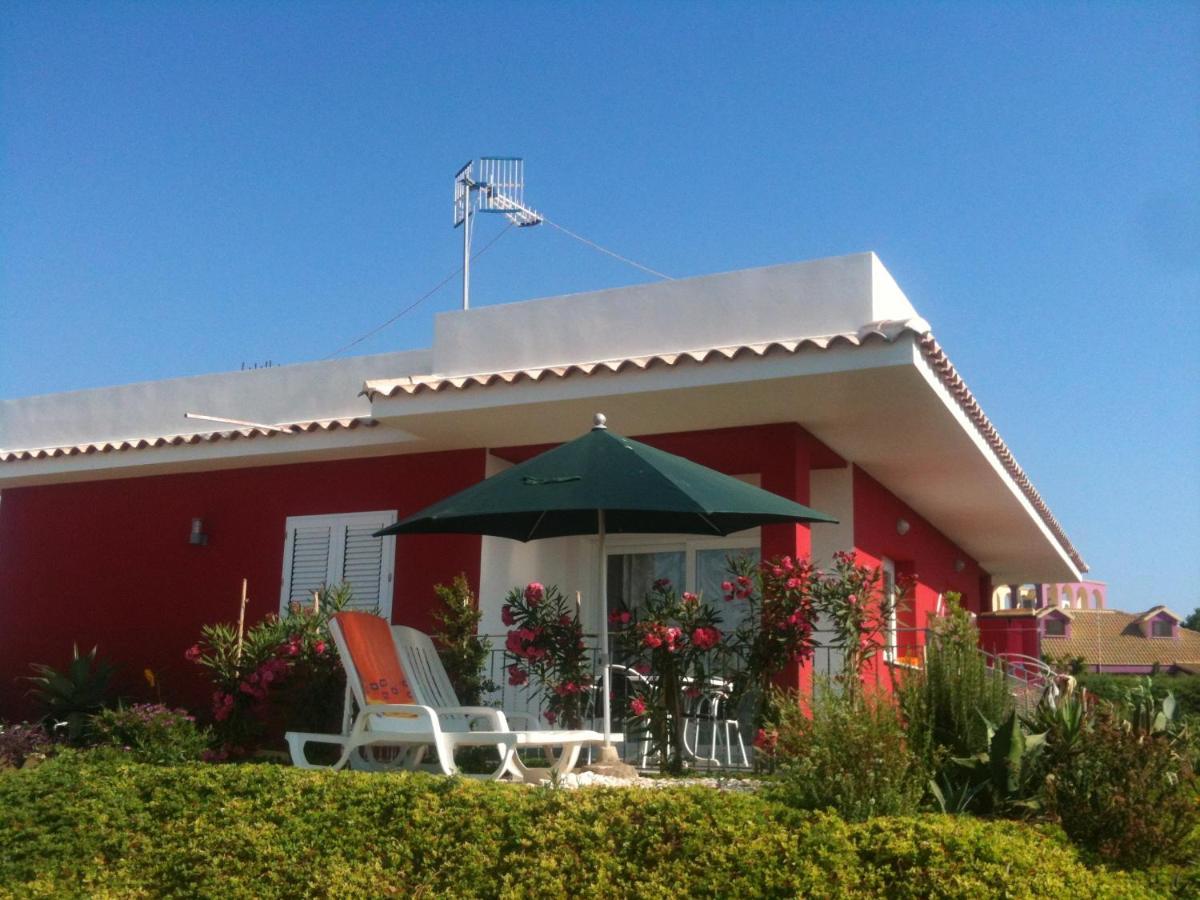Picturesque In With Sea View And Garden Villa
